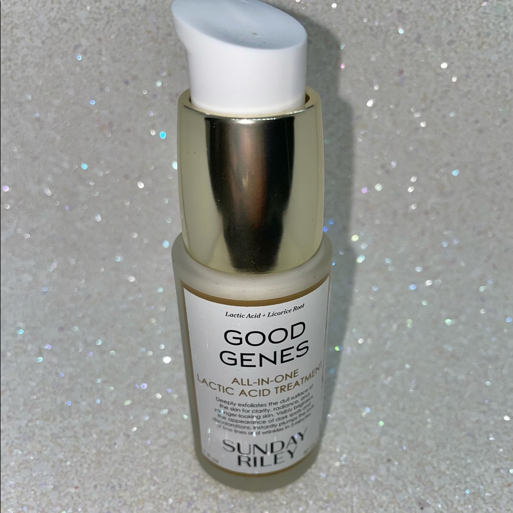 SUNDAY RILEY
Good Genes Lactic Acid Treatment